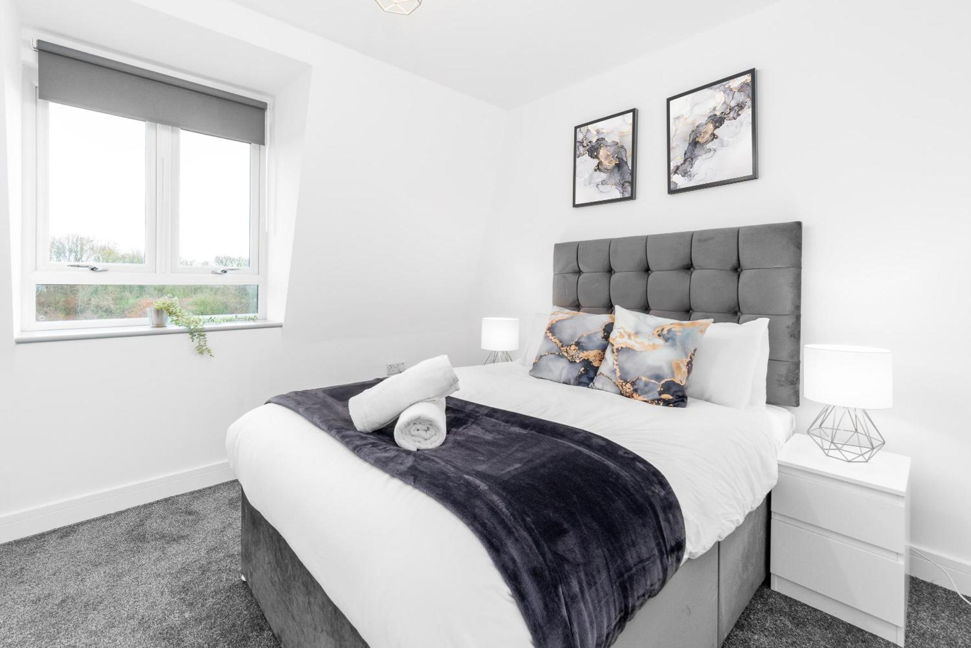 Stylish 2 Bedroom Apartment - Balcony - Secure Parking - Top Rated - 5Mc برمنغهام المظهر الخارجي الصورة